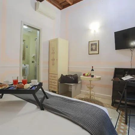 La Maison Dell'orologio Bed & Breakfast 4*