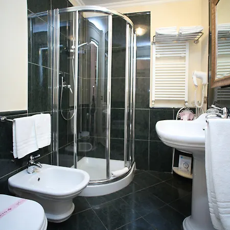 La Maison Dell'orologio לינה וארוחת בוקר 4*