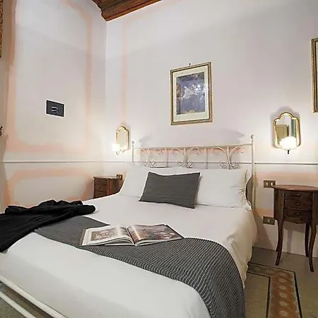 Alojamento de Acomodação e Pequeno-almoço La Maison Dell'orologio Roma