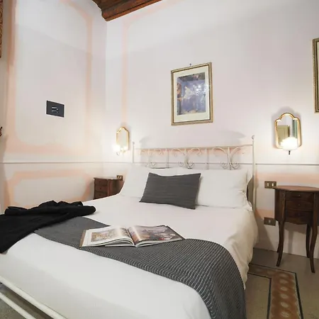 La Maison Dell'orologio Alojamento de Acomodação e Pequeno-almoço Roma